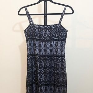 Black lace mini dress with beading - Size 2